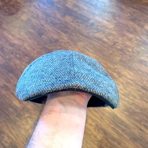 Levi flat cap